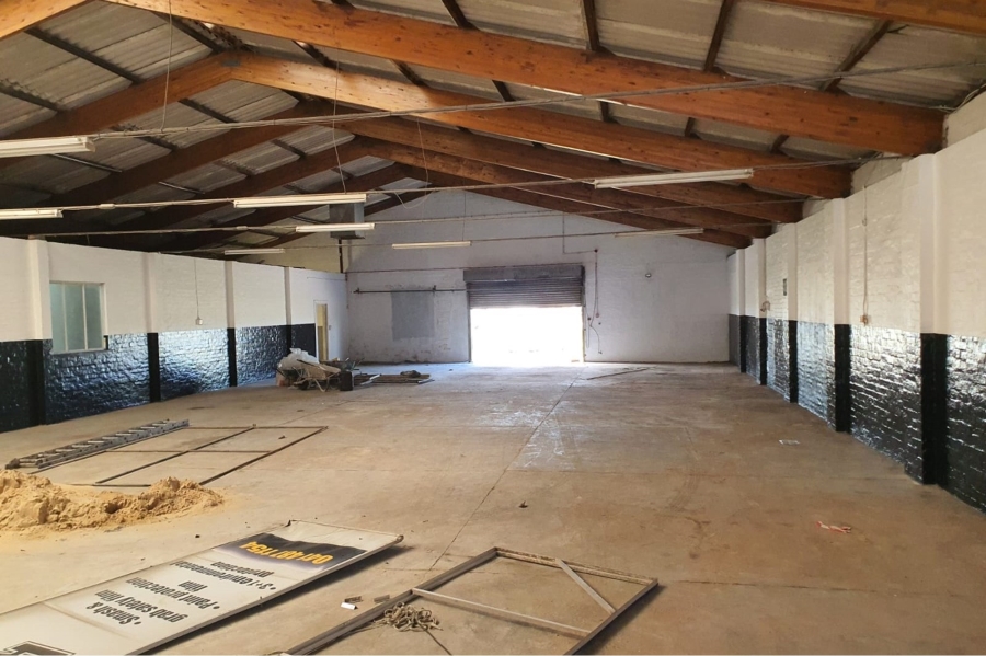 To Let commercial Property for Rent in North End Eastern Cape